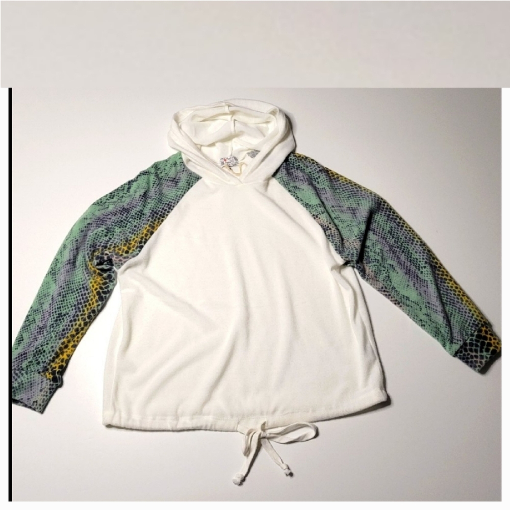 Nwt Poof Hoodie M animal print